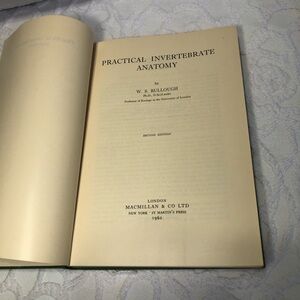 Practical Invertebrate Anatomy by William S. Bullough  1962 Book Used